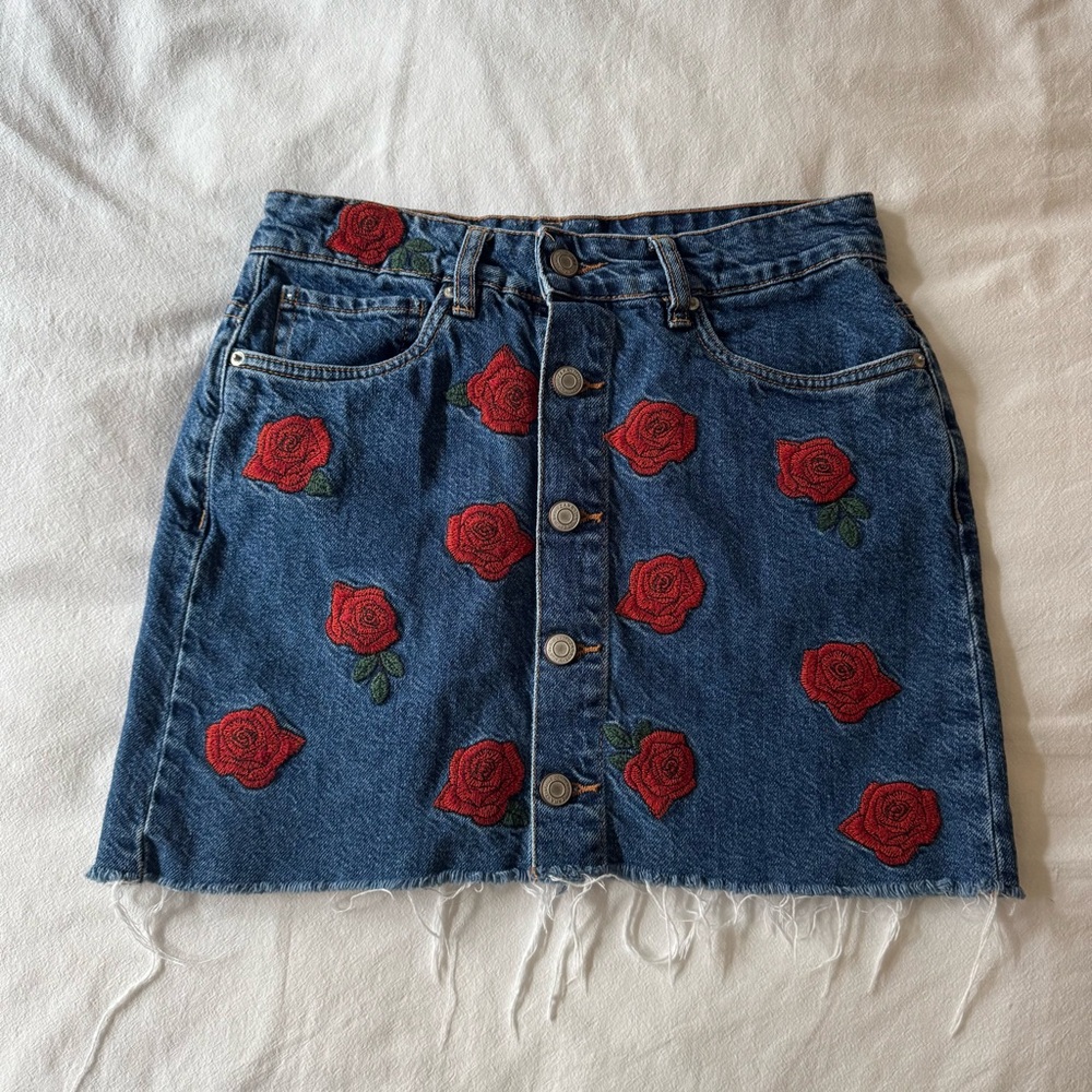 Zara Embroidered Denim Skirt with Red Rose Design